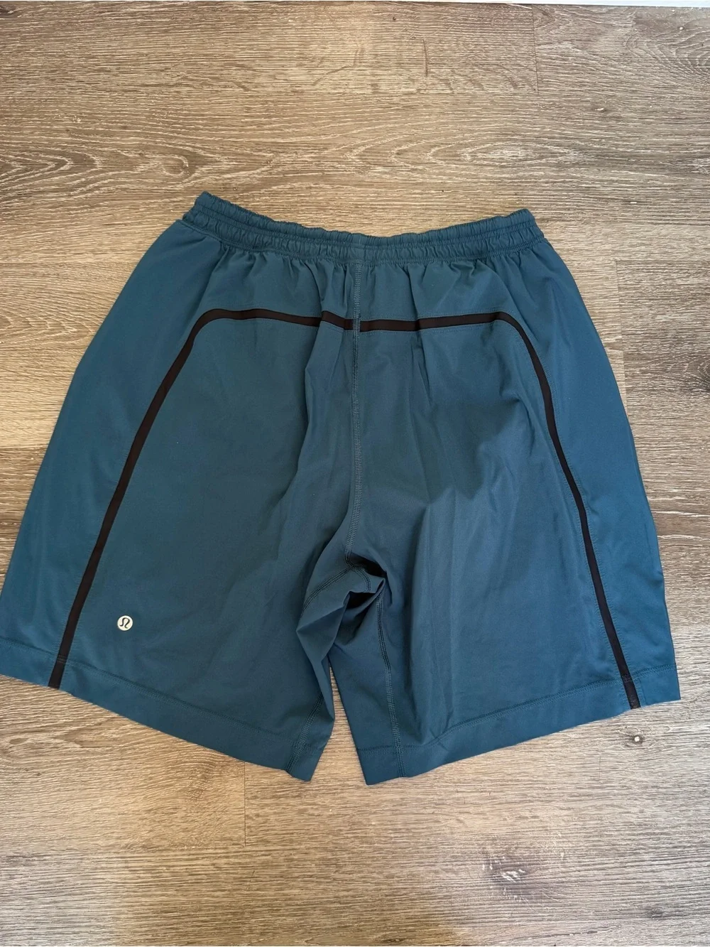 lululemon athletica Men's Athletic Shorts in Teal with Tan Stripe